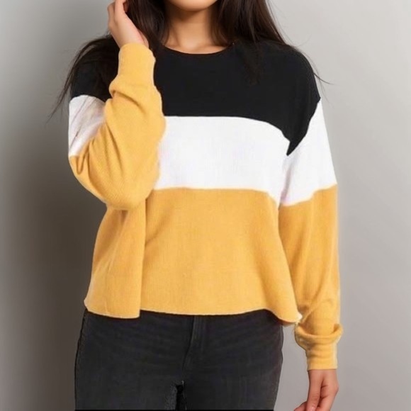 Hollister long sleeve waffle boyfriend tee ❤️ - Picture 1 of 5